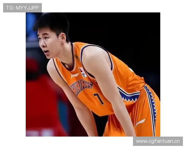 郭昊文这自律程度，连健身房镜子都开始反光了